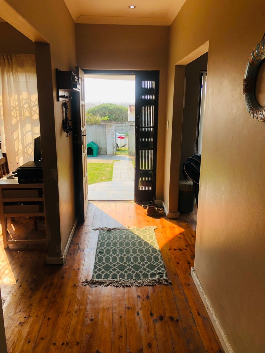 3 Bedroom Property for Sale in Greenfields Eastern Cape